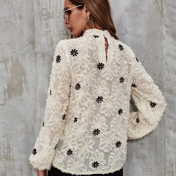 NEW Floral print blouse Size Medium - Picture 4 of 5